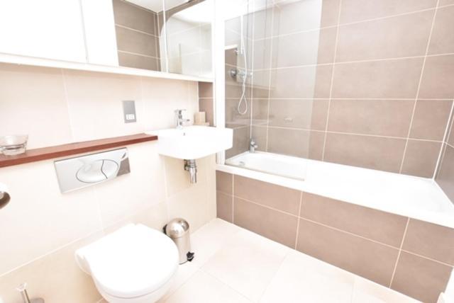 Seaview, Luxury Apartment, 2 Min Walk To Porth Beach New Quay Exterior foto