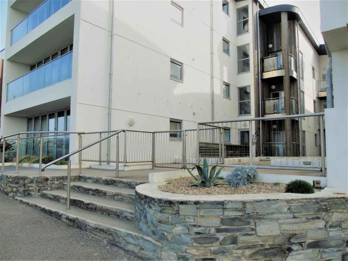 Seaview, Luxury Apartment, 2 Min Walk To Porth Beach New Quay Exterior foto